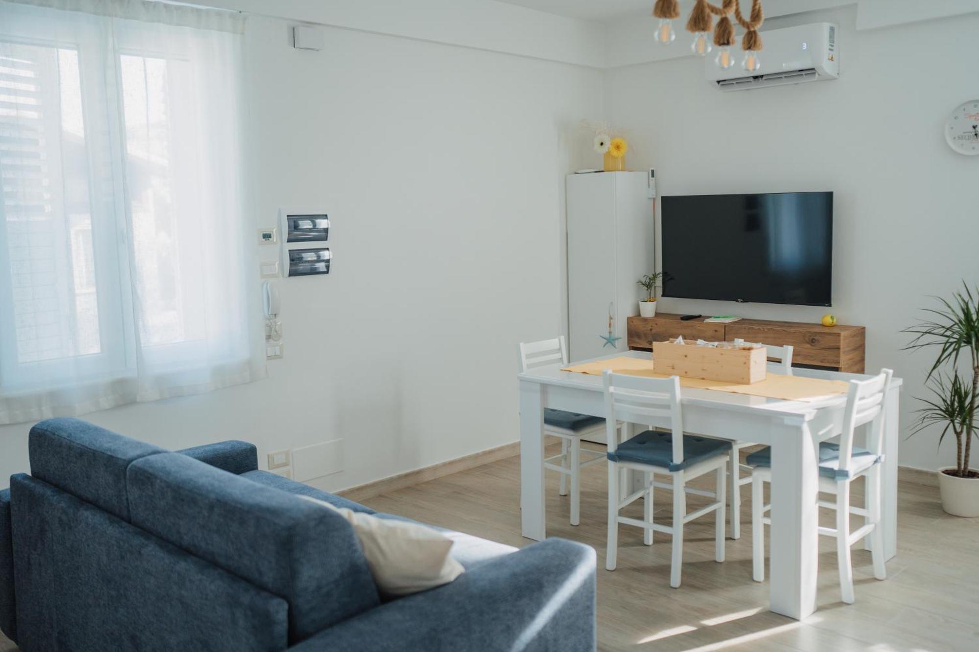 Casa Degli Ulivi - Apartment B Porto San Giorgio Kültér fotó